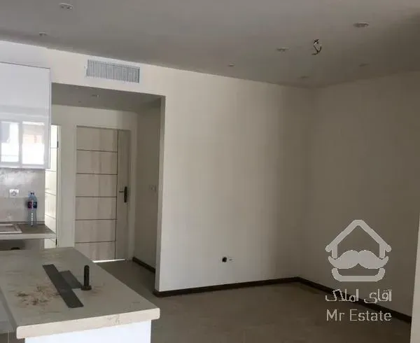 ۱۱۲ متر ، نوساز کلیدنخورده ، فلکه اول صادقیه