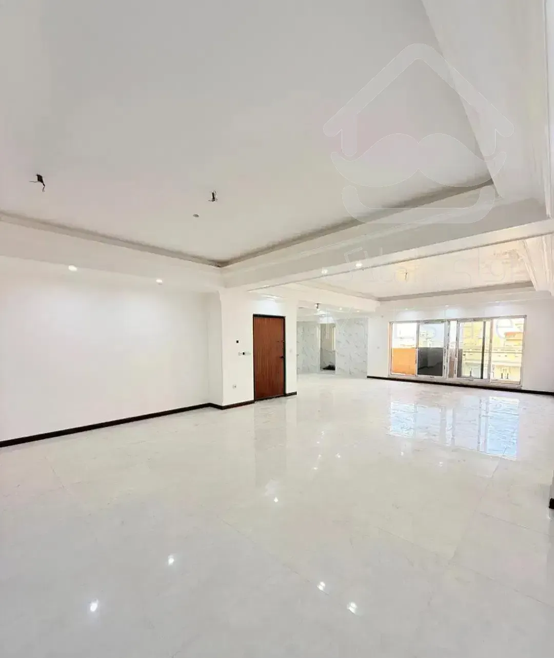 رهن و اجاره /آپارتمان ۲۰۰ متری نوساز/ سلمان