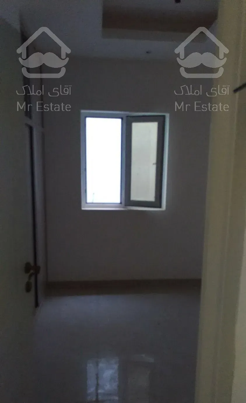 اپارتمان نوساز ۱۰۵ متری