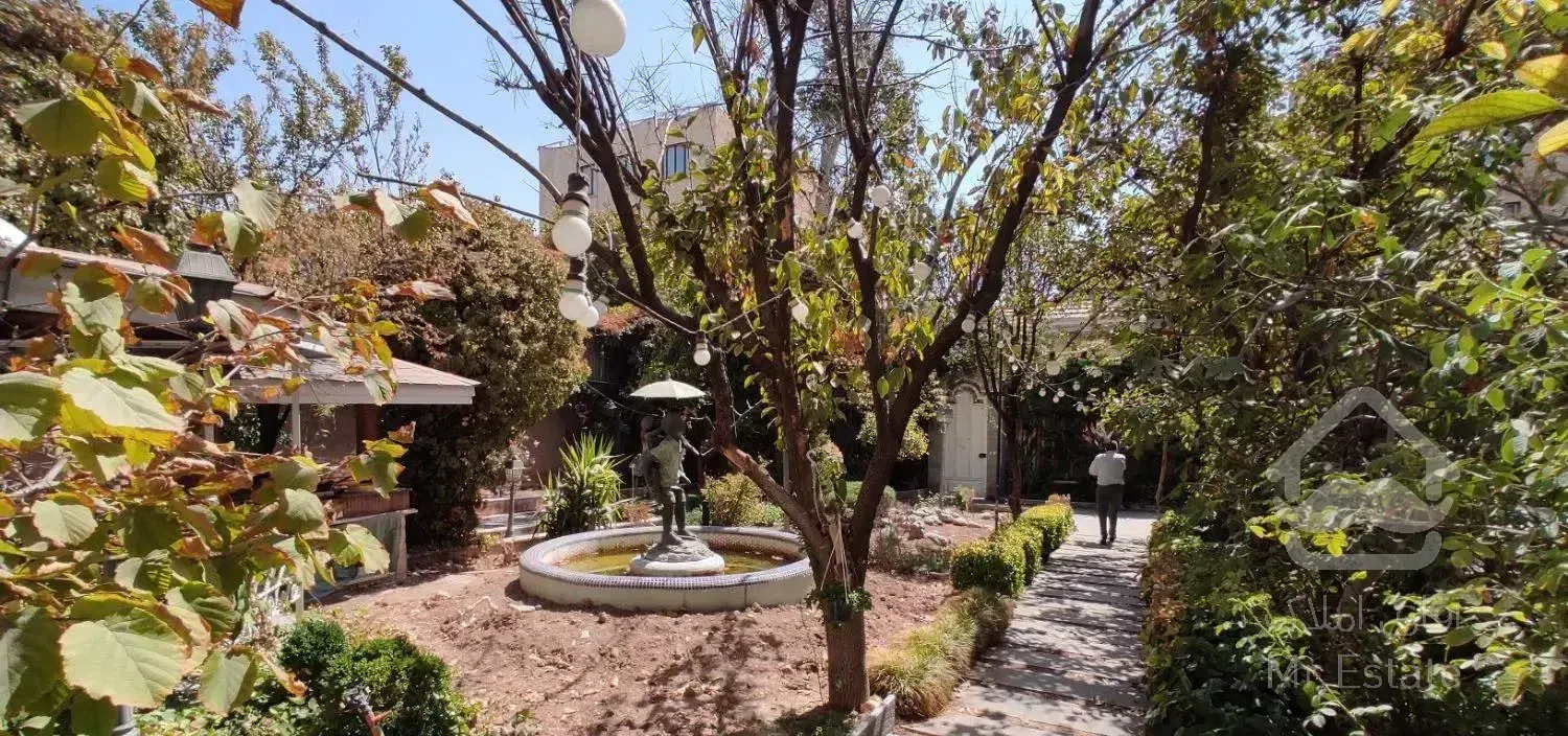 پاسداران ۲۵۰متر ۴خوابه / فستیوالی از نور و نقشه