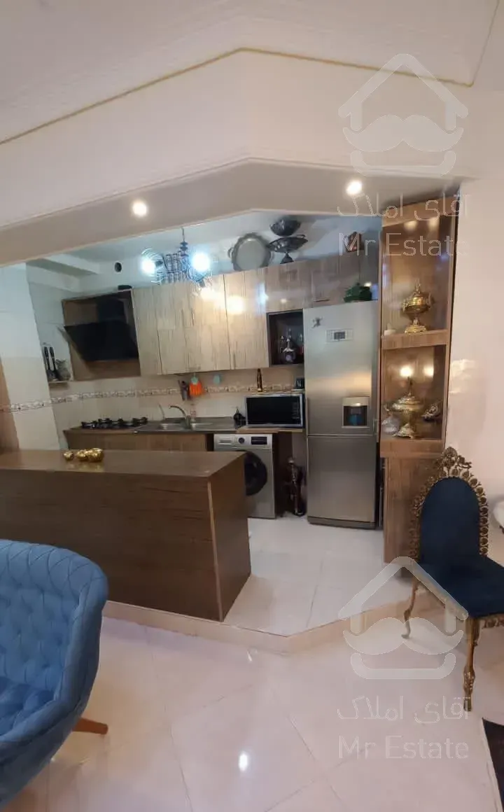 واحد ۸۴ متری/پارکینگ+اسانسور/سند/شریفی