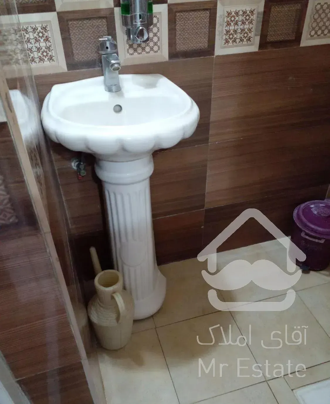 دوخوابه تمیز نوساز با کولر و پارکینگ