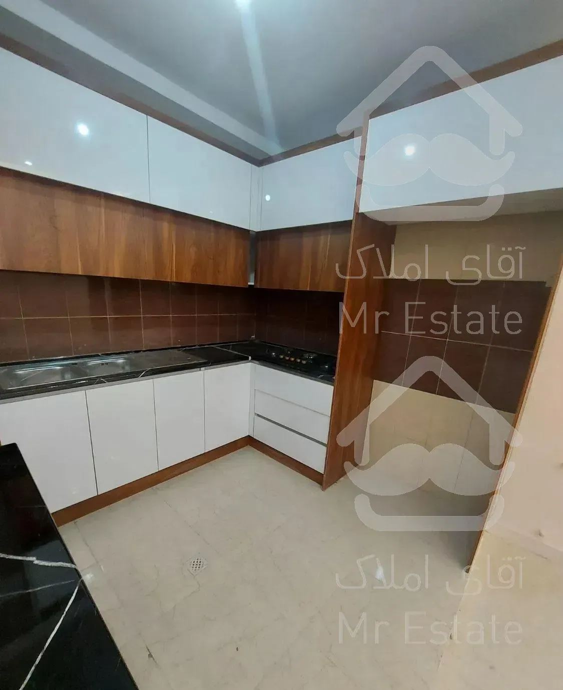 آپارتمان ۵۵ متر یک خواب ۱۴ غربی پارکینگ