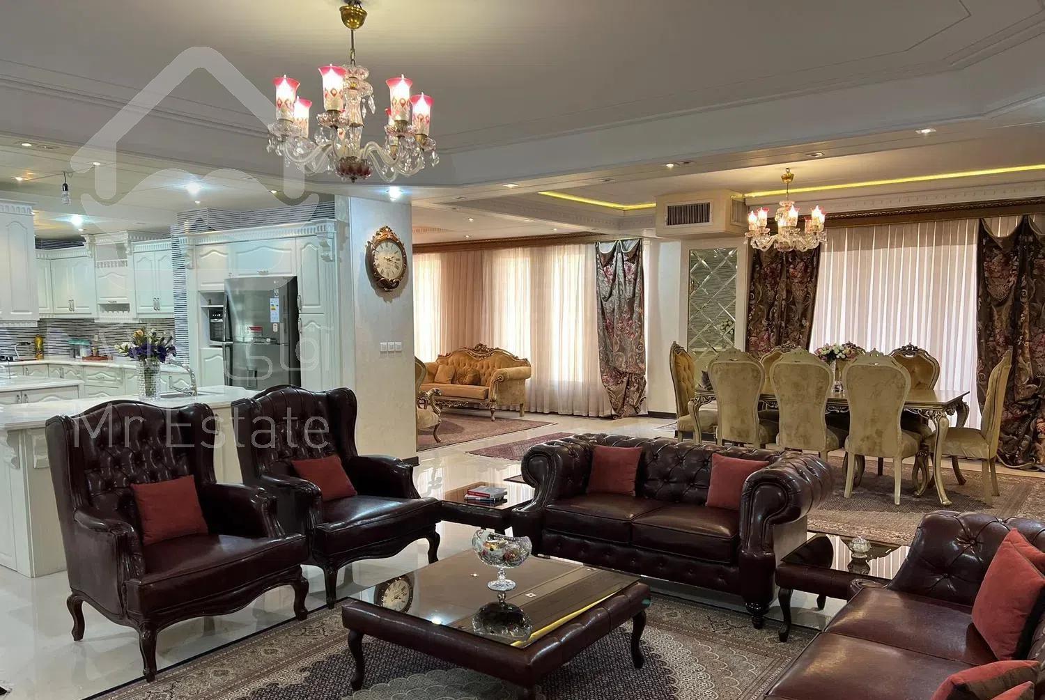 آپارتمان ٢٢٠ متر