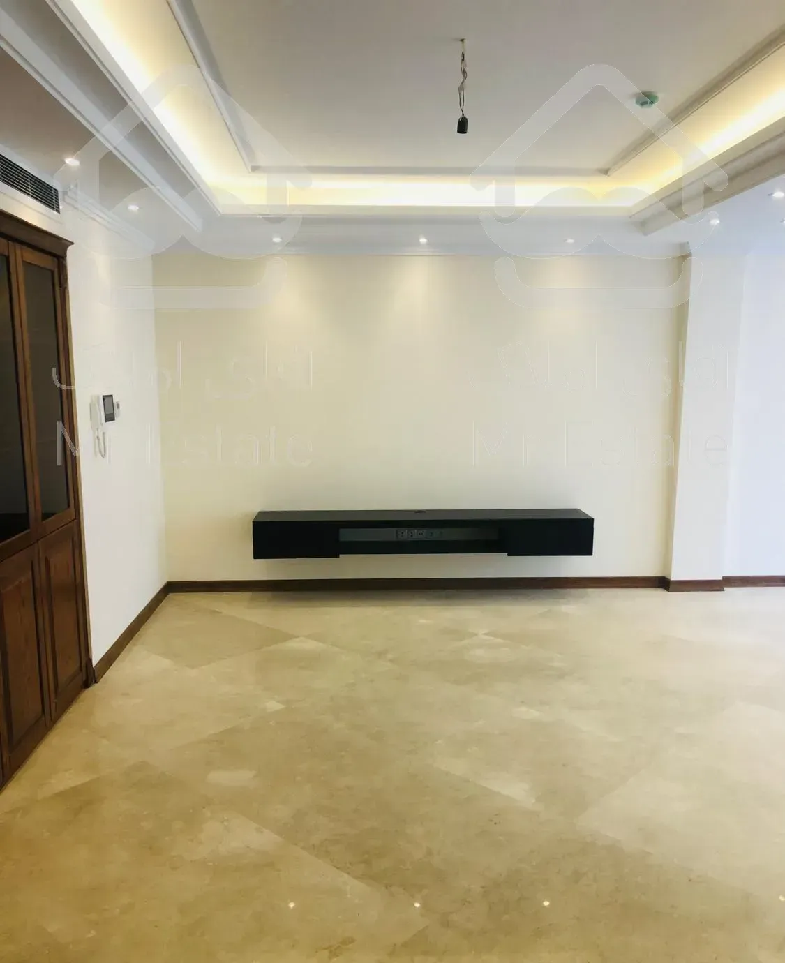 ونک ۱۱۰ متر نوساز