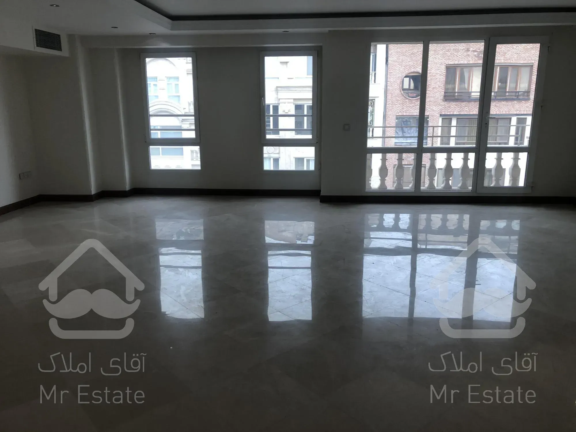 رهن و اجاره آپارتمان ۲۲۰ متری ۴ خوابه نیاوران