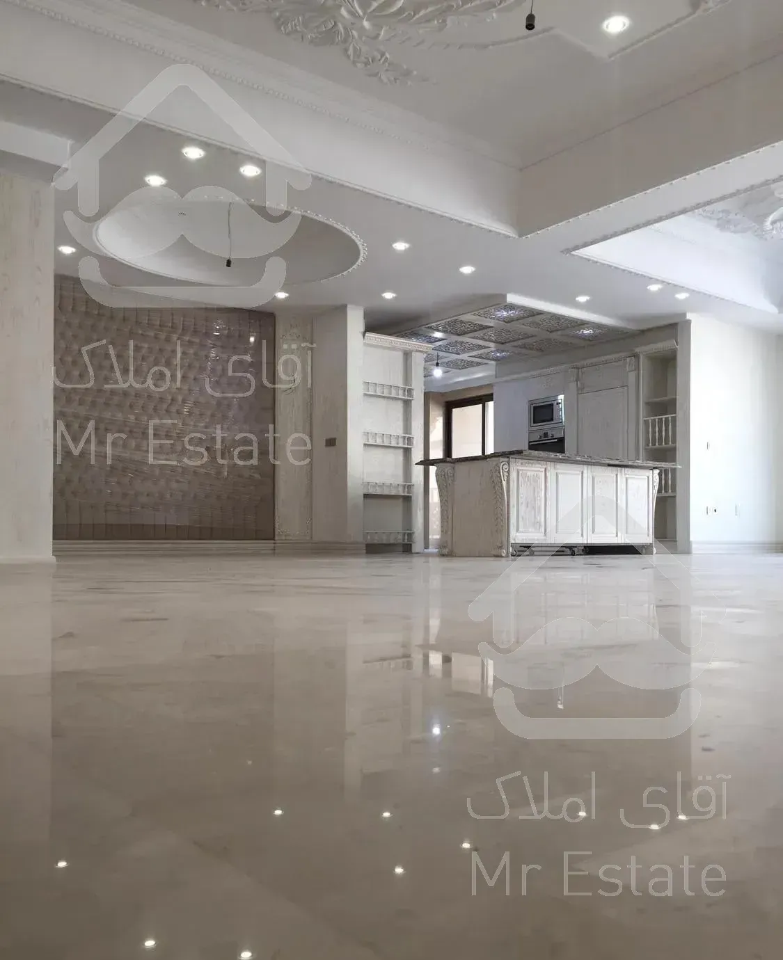 ۲۱۰ متر مولتی برند