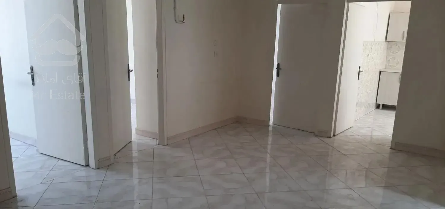 فروش آپارتمان ۱۰۲ متری مترو دانشگاه شریف