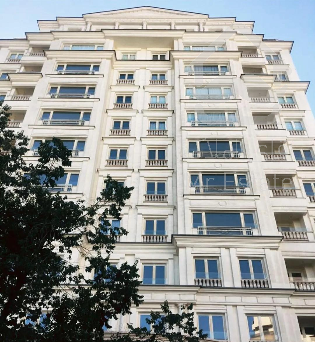 ۱۶۰ متری/top location/هتل ۵ ستاره/۳ خواب