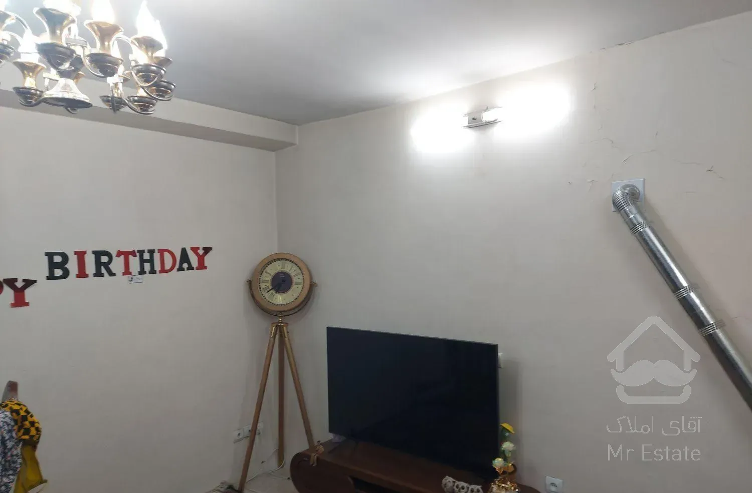 ۵۱ متر آپارتمان شیک / آسانسور / تخلیه / املاک امید