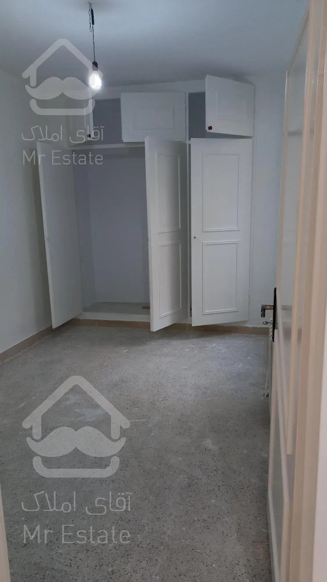 ۵۵ متری در صادقیه