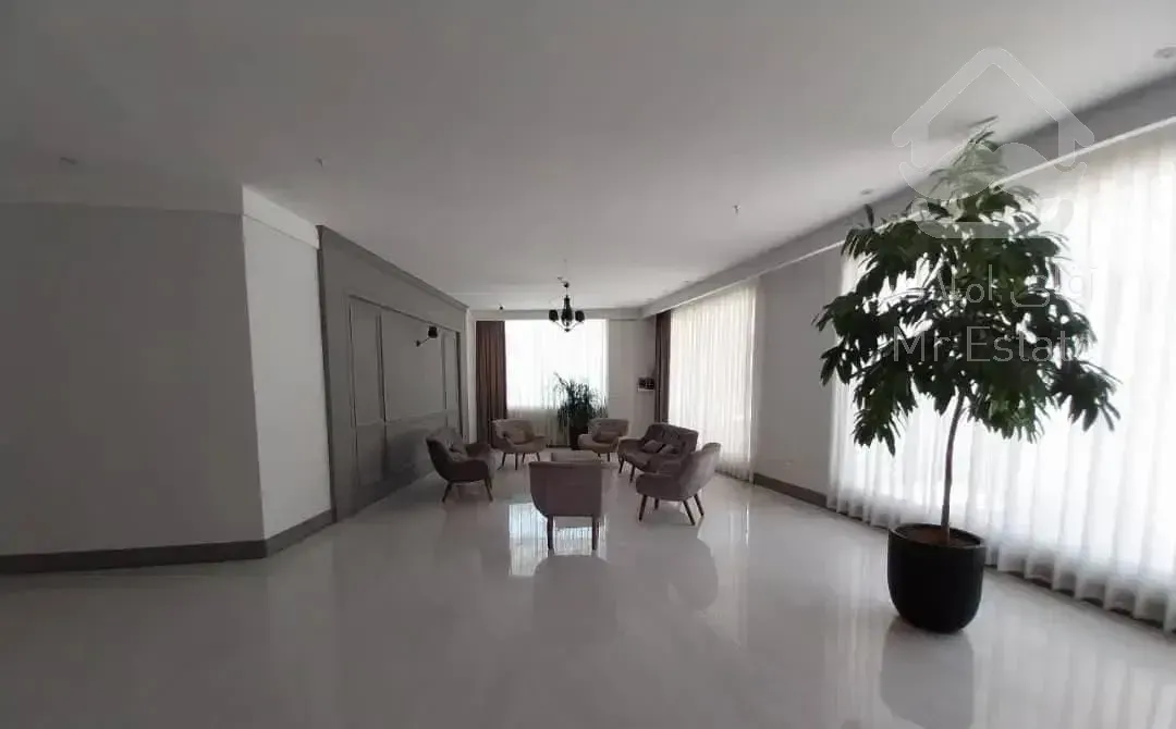 ۱۰۷ متر/ اقبال لاهوری قبل پیروزی/ محمدنوایی