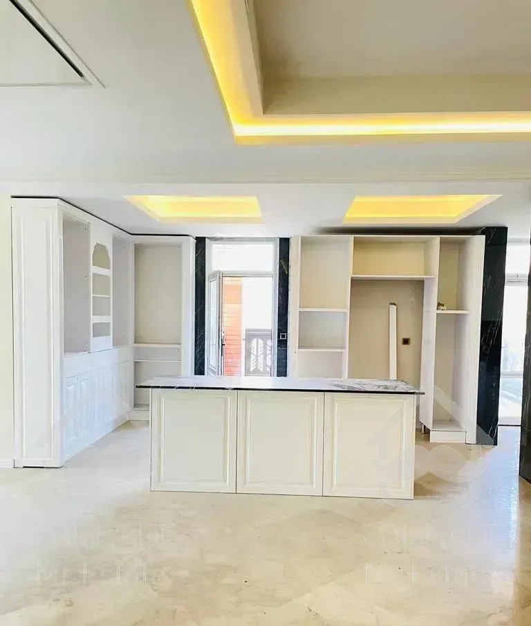 اپارتمان ۲۹۰ متری در  برج منطقه