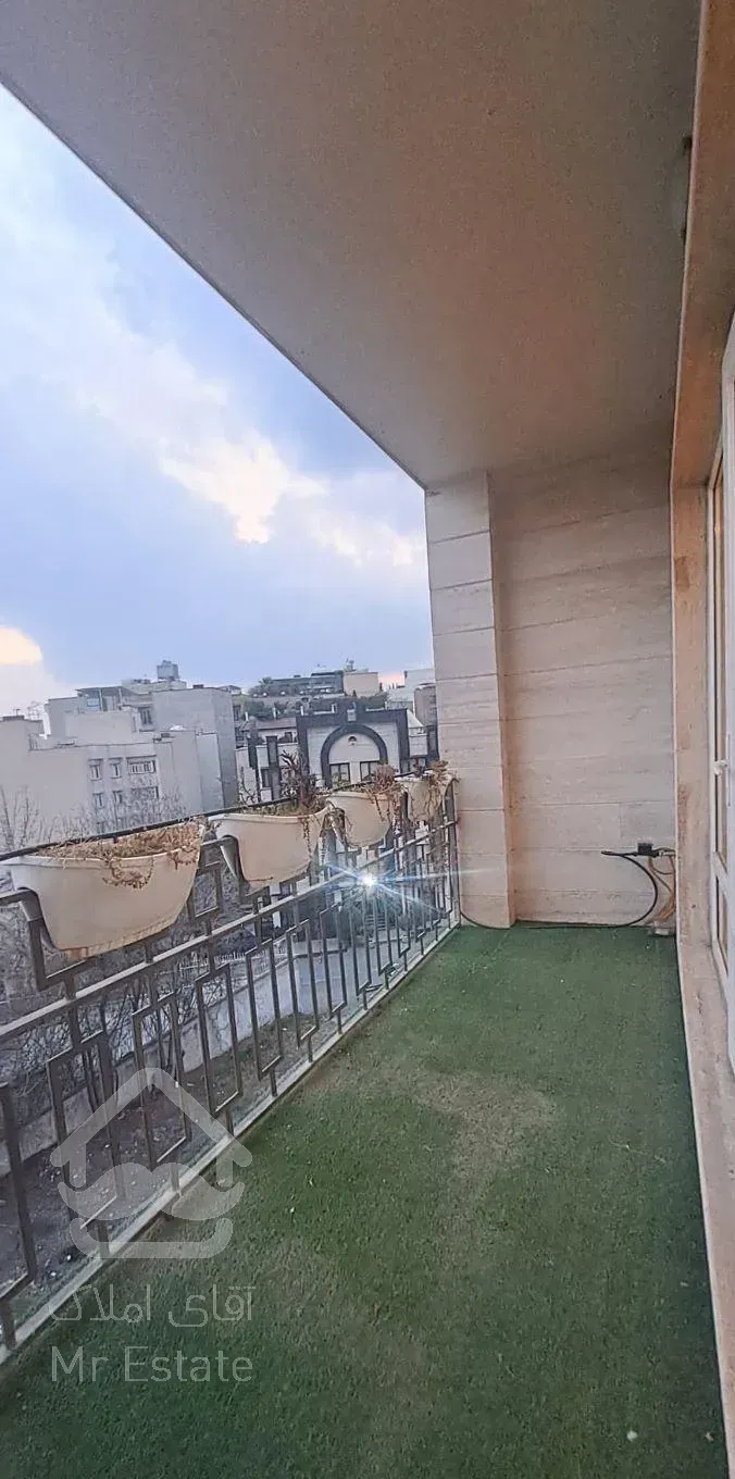 آپارتمان ۲۱۰ متری  / شمال کاخ نیاوران / زینعلی