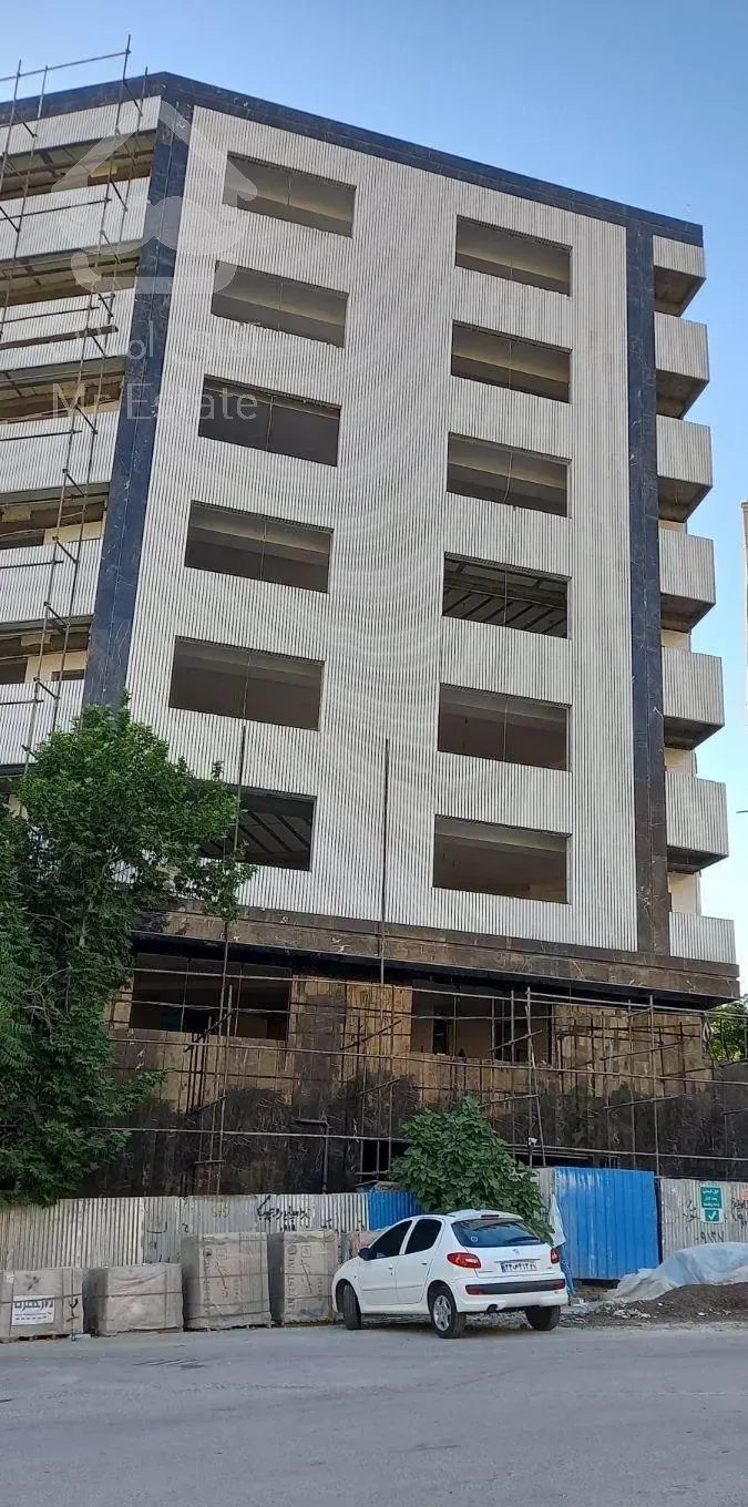 فروش ۱۲۰ متر ۳ خواب فول امکانات