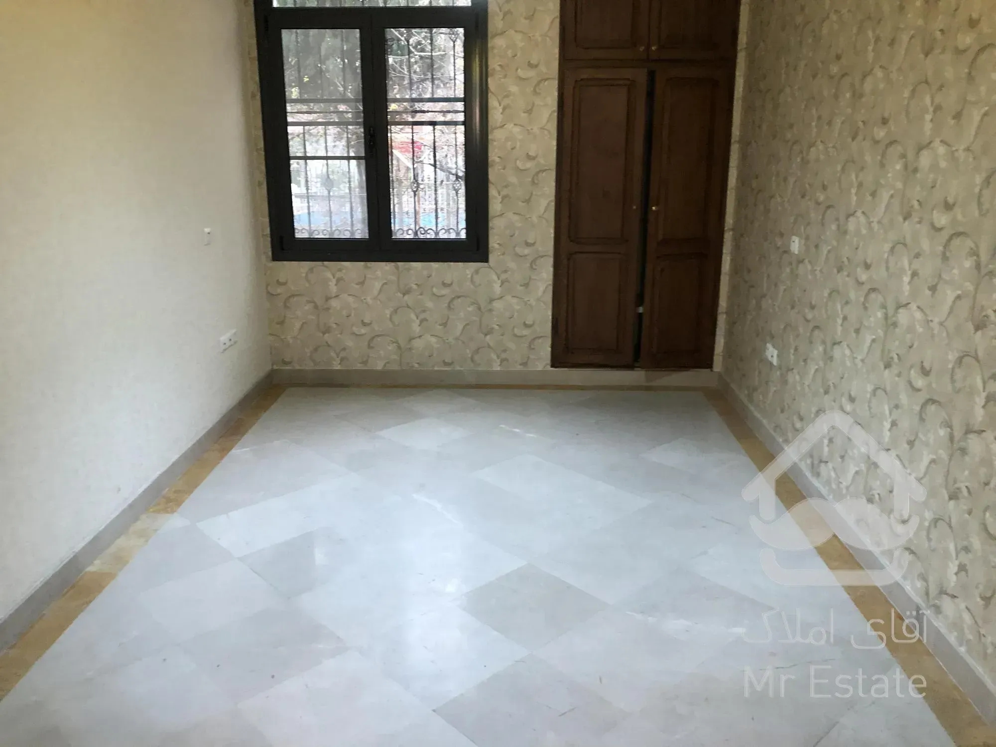 رهن و اجاره آپارتمان ۲۲۰ متری ۳ خوابه کامرانیه