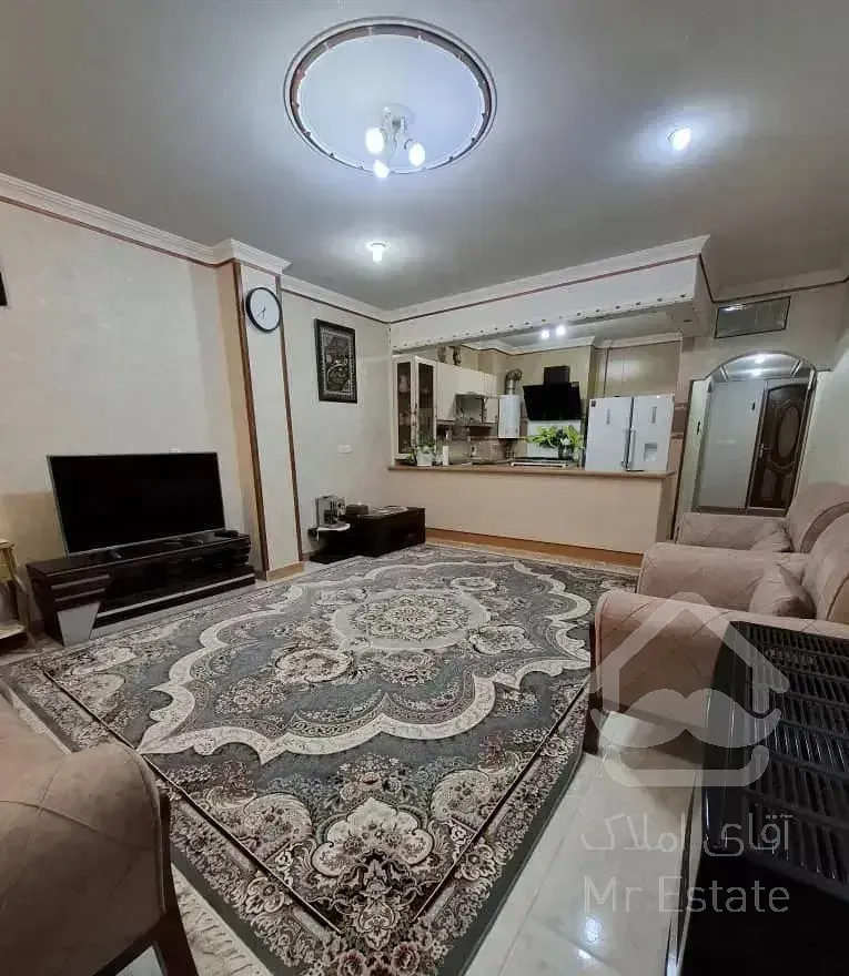 ۹۰ متر ۲خواب تفکیکی طبقه همکف