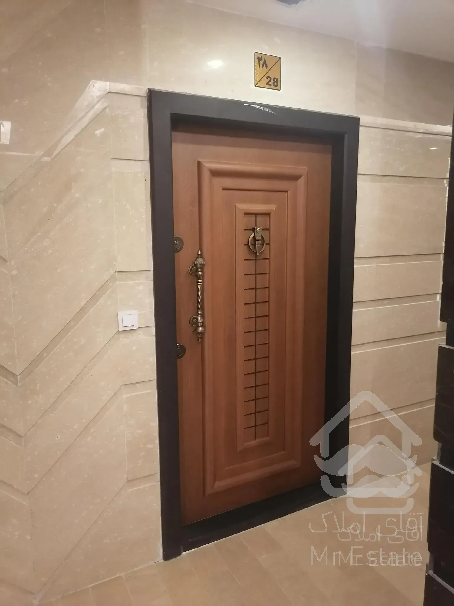 60 متر یک خوابه کلید نخورده پونک