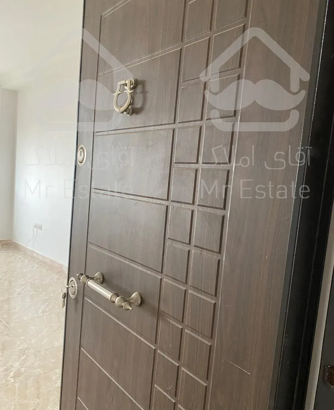 ۱۰۵ متر تک واحدی،لاله ۴۴،کلید نخورده سند تک برگ