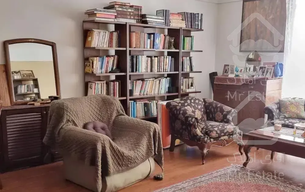 گاندی خارج از طرح ترافیک / ۸۴ متر ۲ خواب