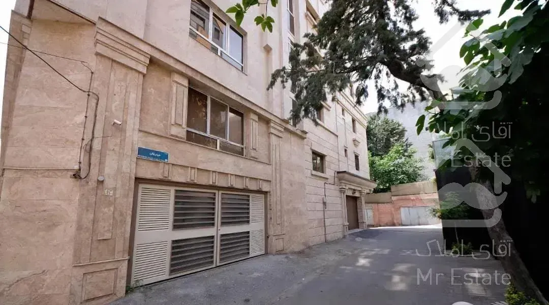 ۱۰۵ متر تک واحدی سه جهت نور