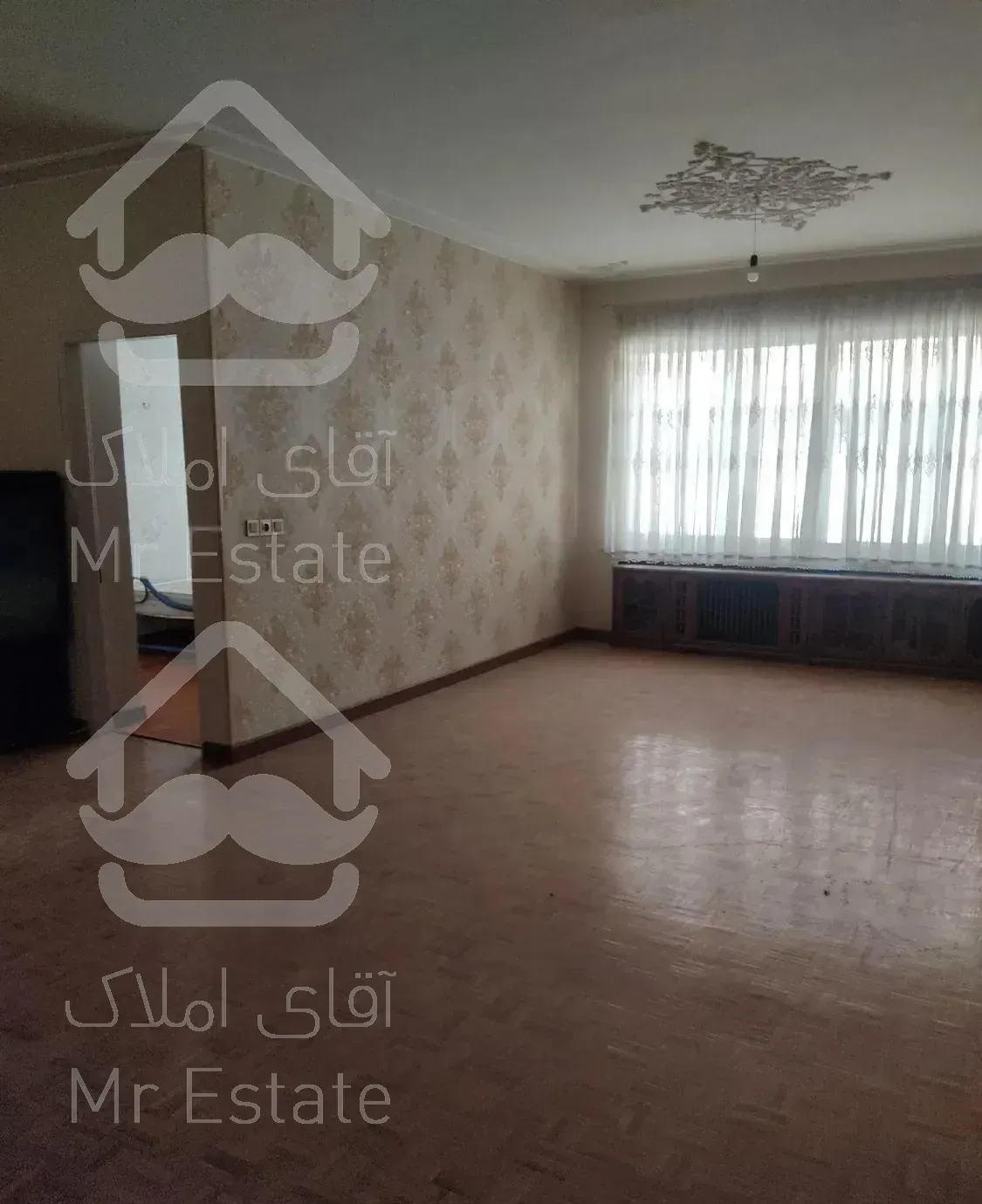 زعفرانیه 150متر تاپ لوکیشن مناسب دفتر کار و سکونت