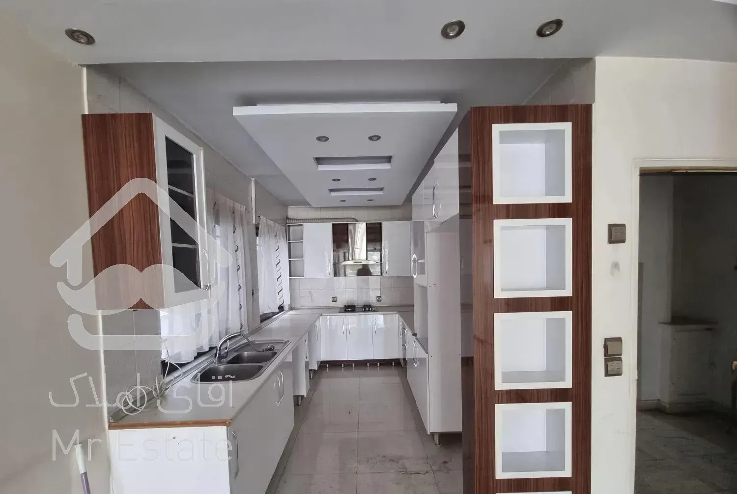 آپارتمان ۱۱۰ متر ۲خواب ونک