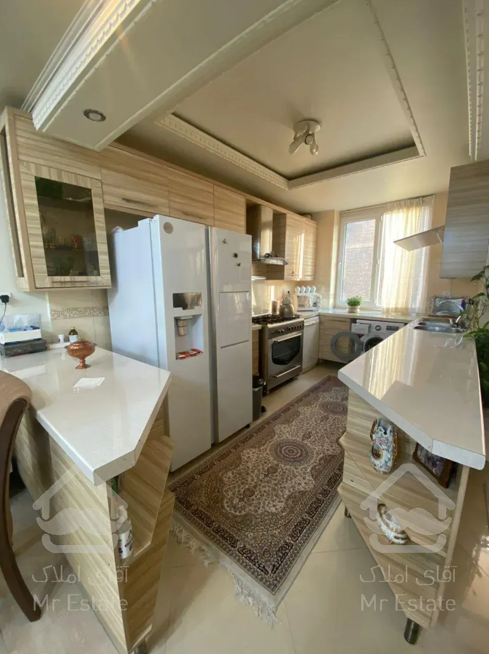 آپارتمان ۱۱۴ متری ۲ خواب،وام دار،قابل رهن، لوکیشن طرشت، فول امکانات، سال۹۱