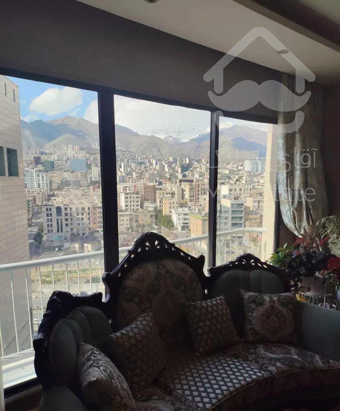 فروش آپارتمان ۱۹۵ متری ۳ خوابه (شهرک غرب)