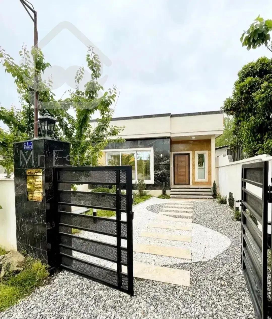 ویلامدرن۱۸۰زمین/۸۱بنا/۲خوابه/درشهرک مشجر/سنددار