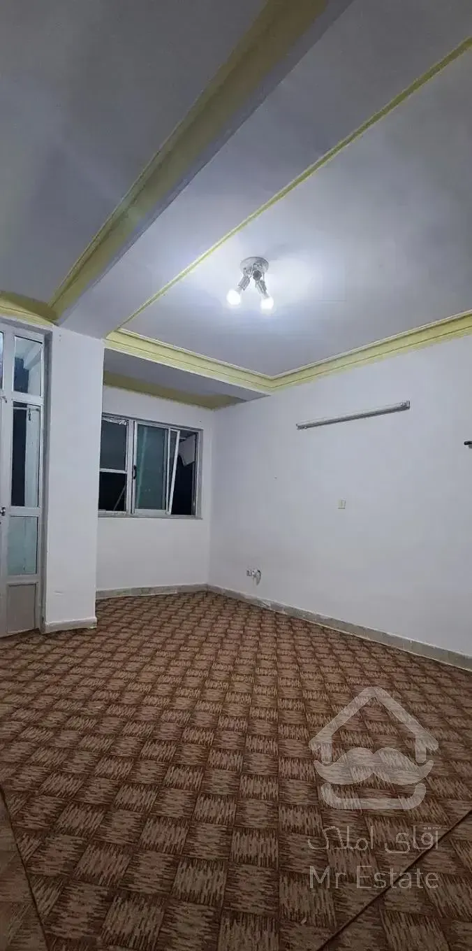 ۵۰ متری ط۱ شهرک افتاب .املاک قیومی نیا