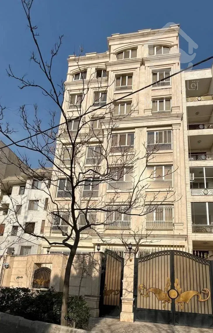 ۱۰۰ متری. قیطریه. حکمت