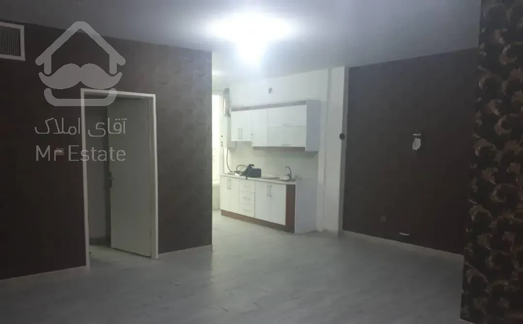 آپارتمان ۶۵ متری موقعیت اداری ۱۰۰ متری م انقلاب