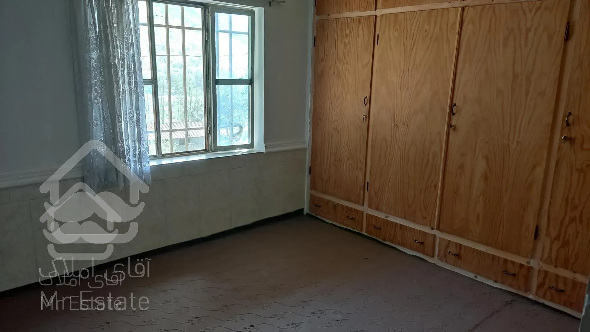 فروش خانه ویلایی۹۰متری همراه باغ و یک واحد دامداری