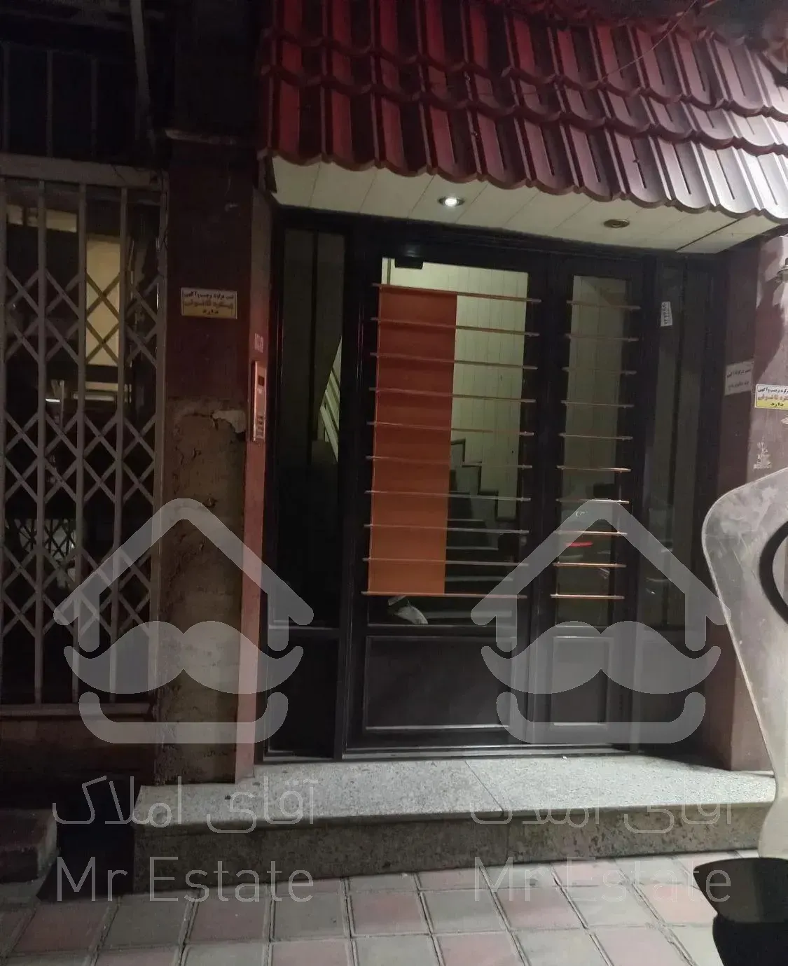 آپارتمان ۱۰۰ متر دو خوابه