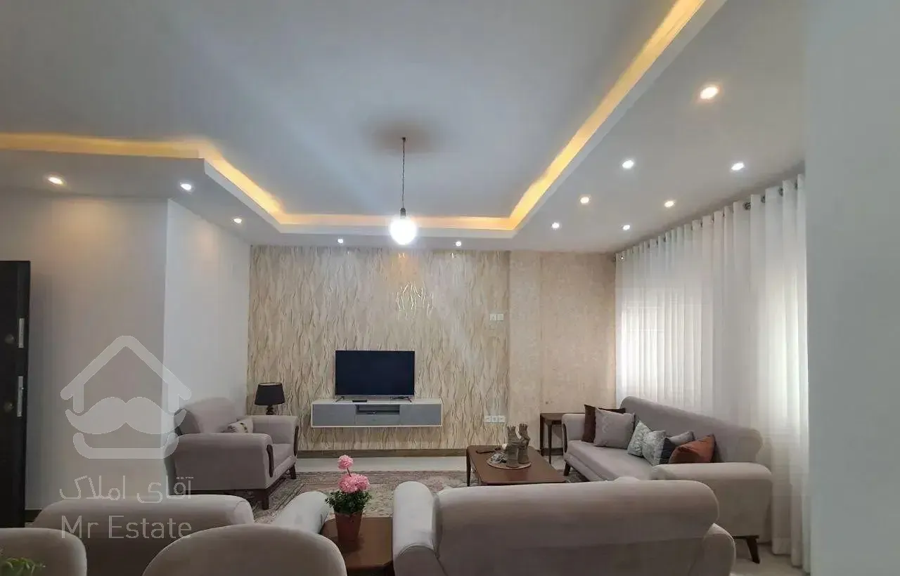 آپارتمان ۱۰۷ متر دو خواب تک واحد قلب شهر