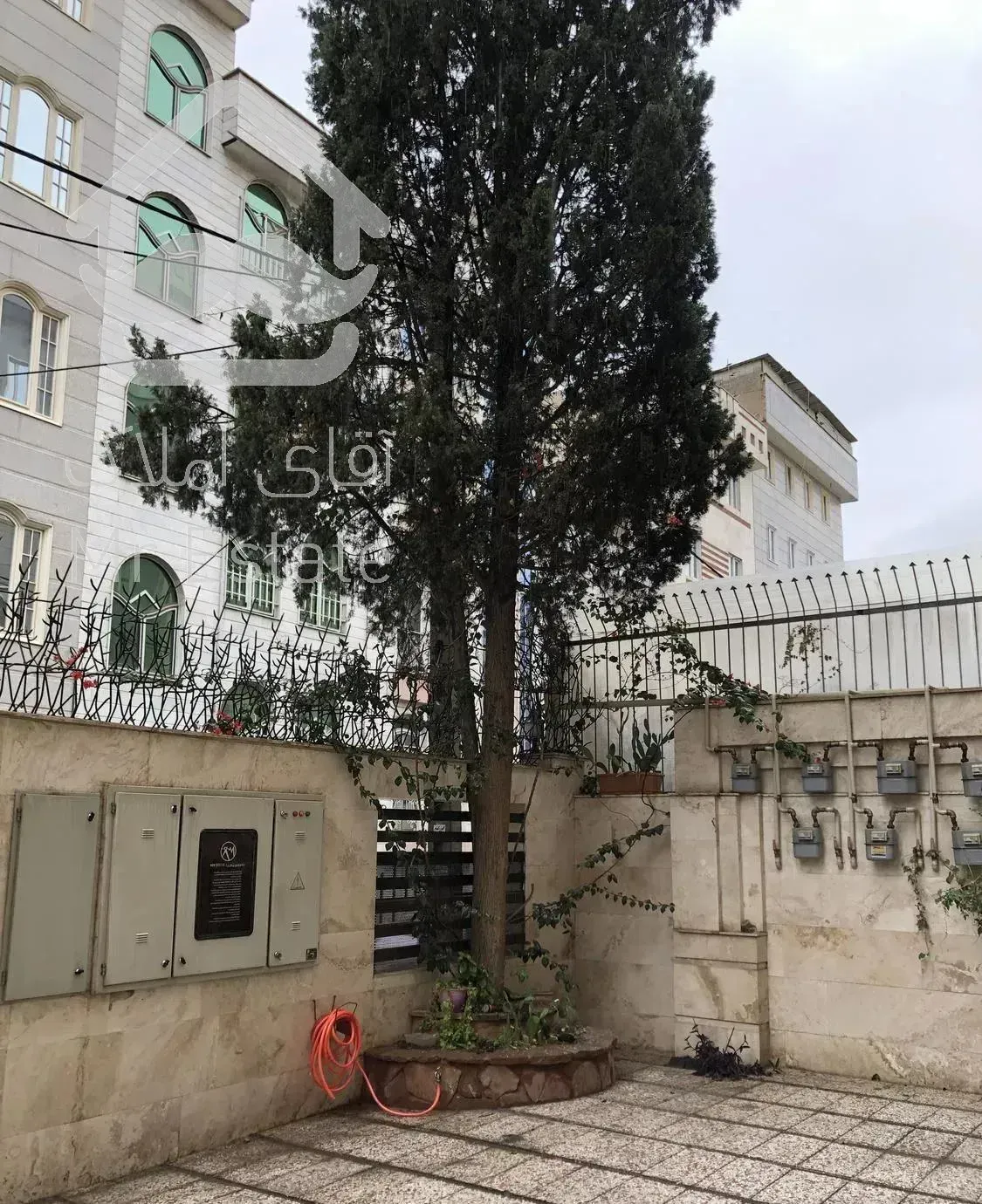 ۶۵متری/۲خواب/نوساز/فول امکانات/خ دهقان