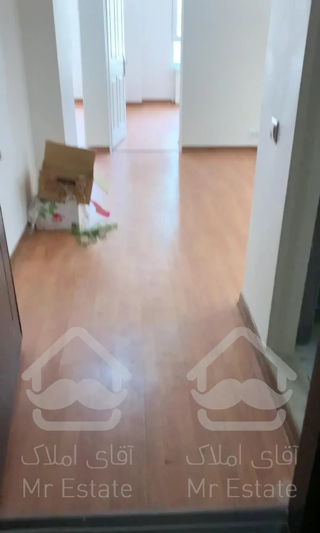 ۸۱ متر ۲خواب دسترسی به پاساژ روبه کوچه