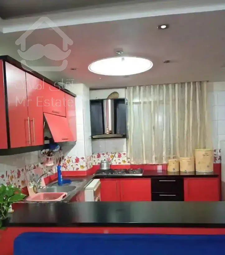 ۵۵ متر تک‌واحدی ، طبقه همکف