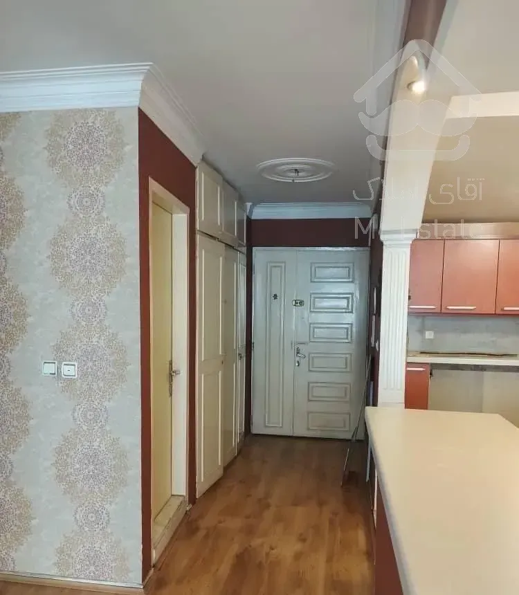 ۱۲۰ فول خ دبستان/ برج/ نورگیر / بالکن