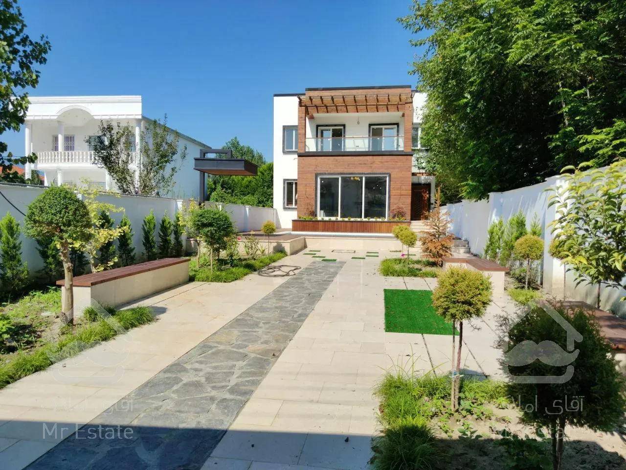 ويلاي٣٥٠ متري با روف گاردن