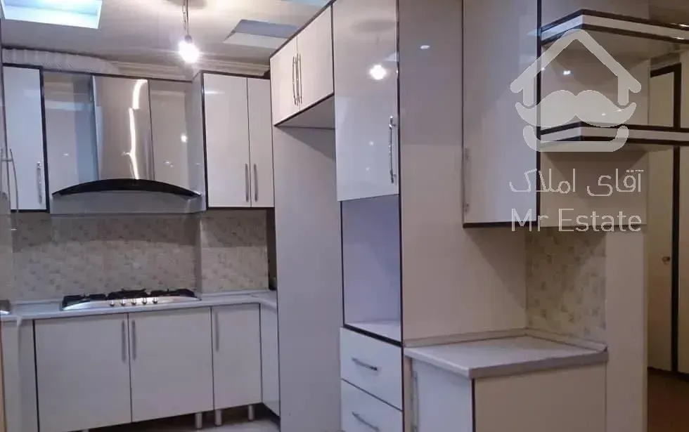 واحد ۱۱۵ متری برج  رومنس حکیم منطقه چیتگر