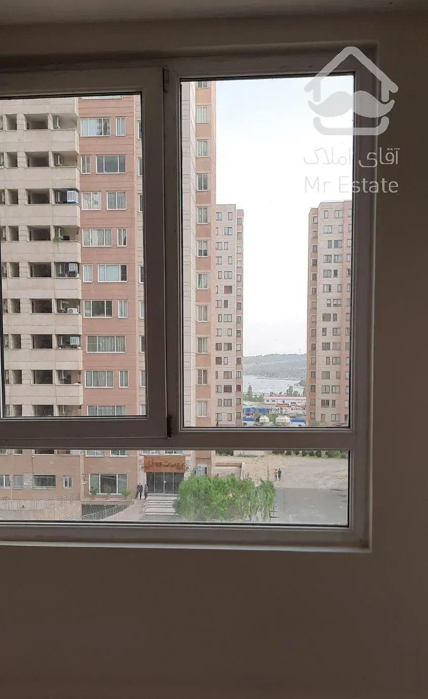 ۱۲۸متر.دیددریاچه وهوای آزاد و تعداداتاق۳