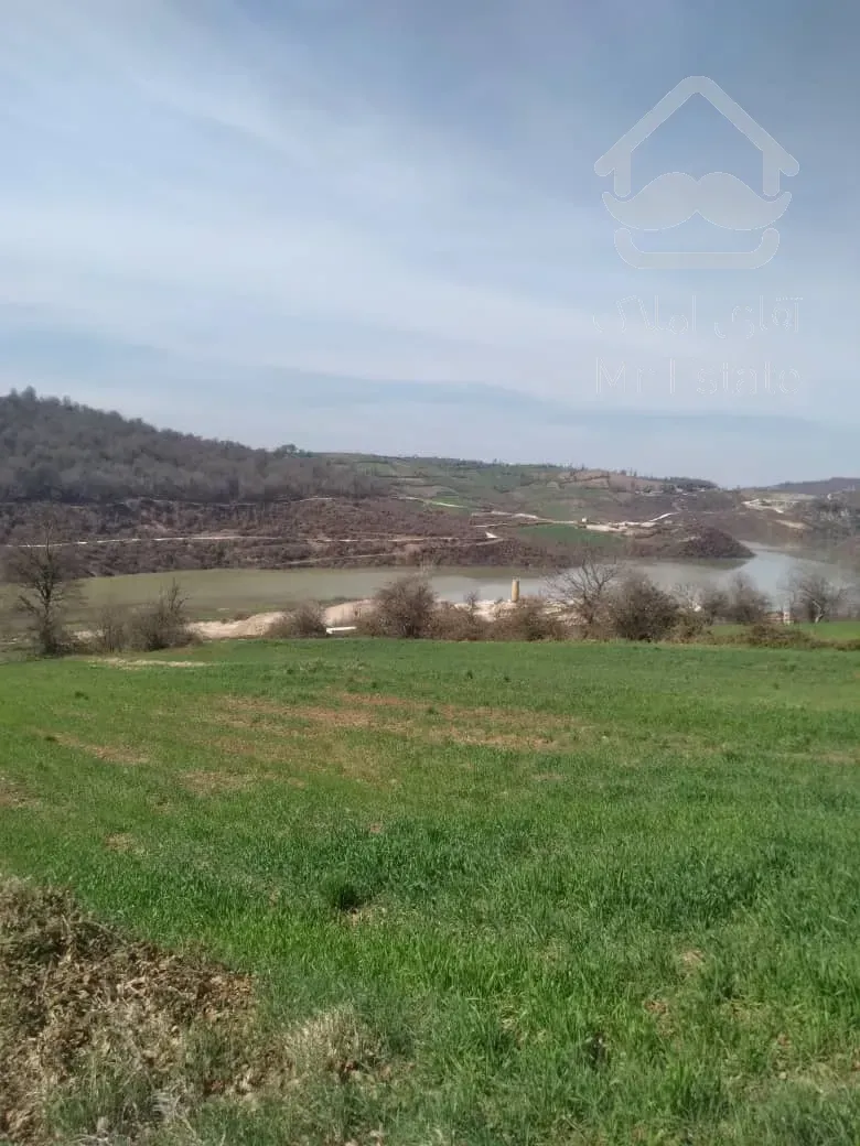 زمین با چشم انداز سد و کوه/ منطقه باصفا/ آینده دار