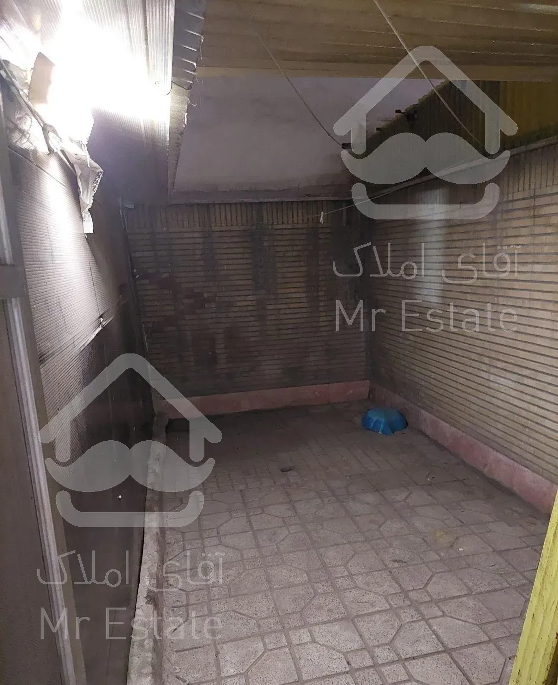 یک واحد ۶۲متری+یک سوئیت مجهز ۳۵ متری