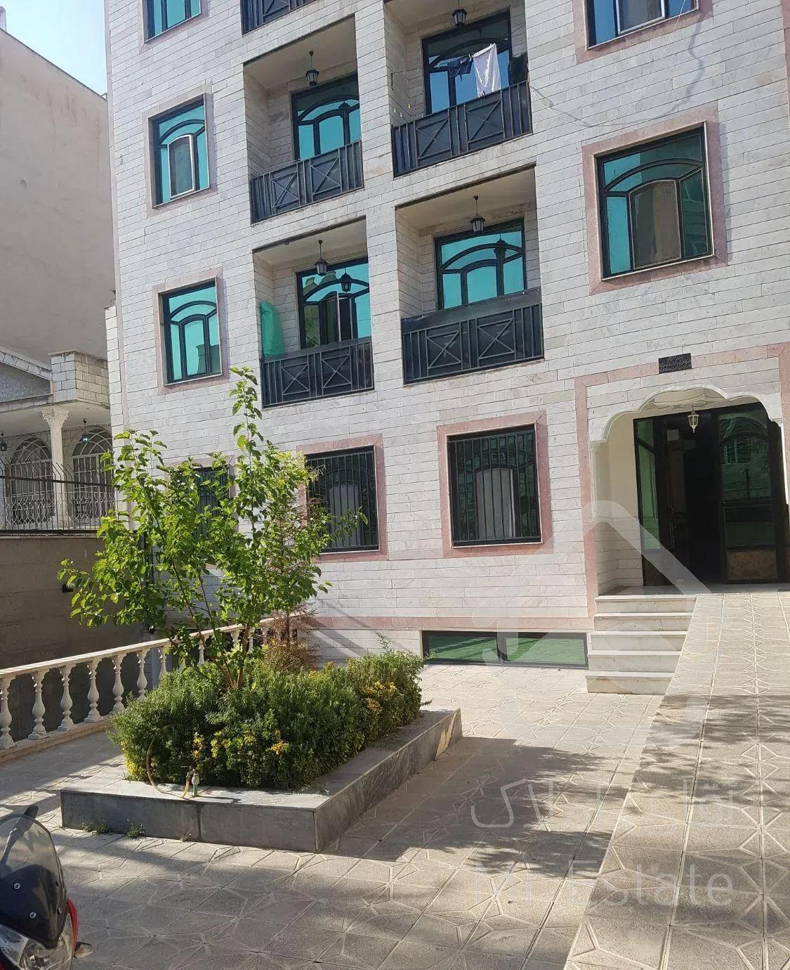 ۶۴ متر  تهرانپارس غربی  با امکانات