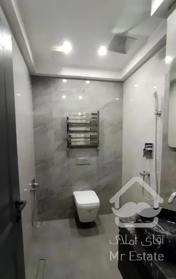 سهروردی جنوبی//125 متر/تک واحدی/نوساز کلید نخورده