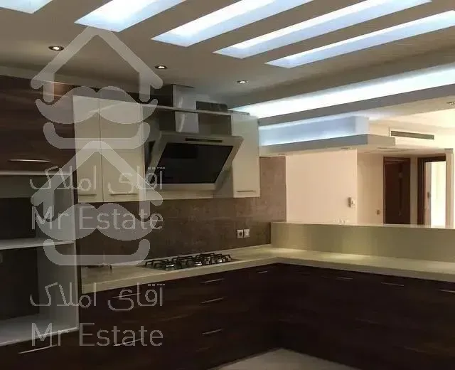 ۱۶۵متر تکواحدی فناخسرو (دو پارکینگ)