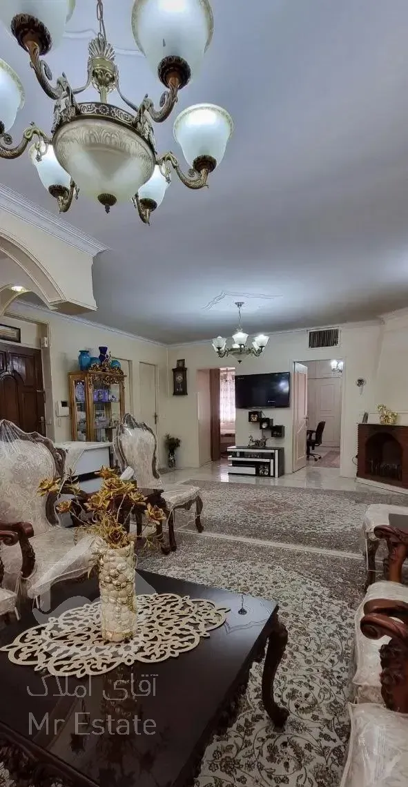 آپارتمان ۷۵ متری( تخلیه) میدان شهدا خورشید