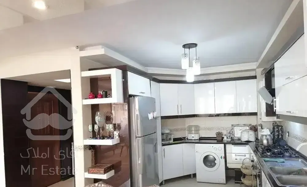 فروش 72 متری 2 خواب بزرگمهر